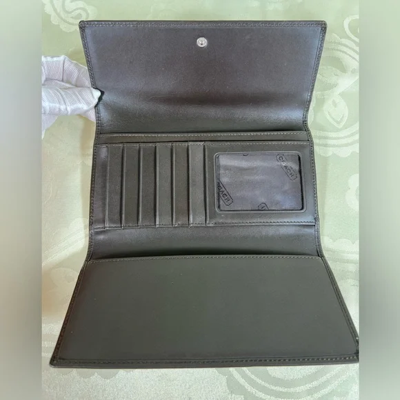 2005: Coach Set in VGUC - Picture 3 of 14